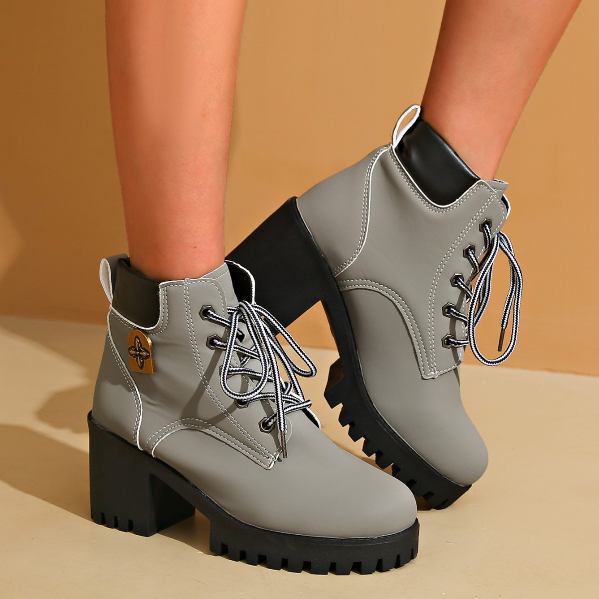 BUFA LEATHER SHOES | EverVow Premium®