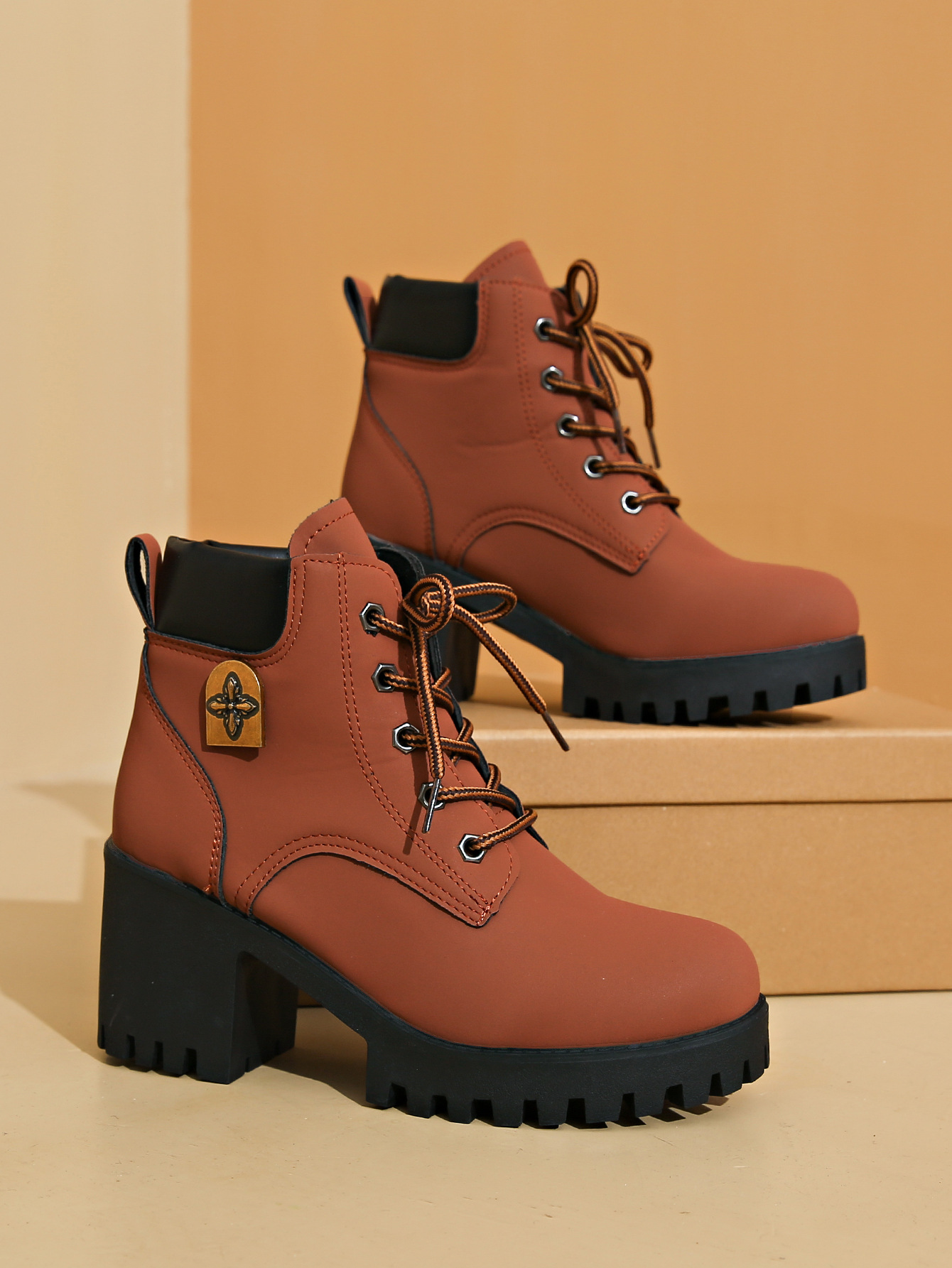 BUFA LEATHER SHOES | EverVow Premium®